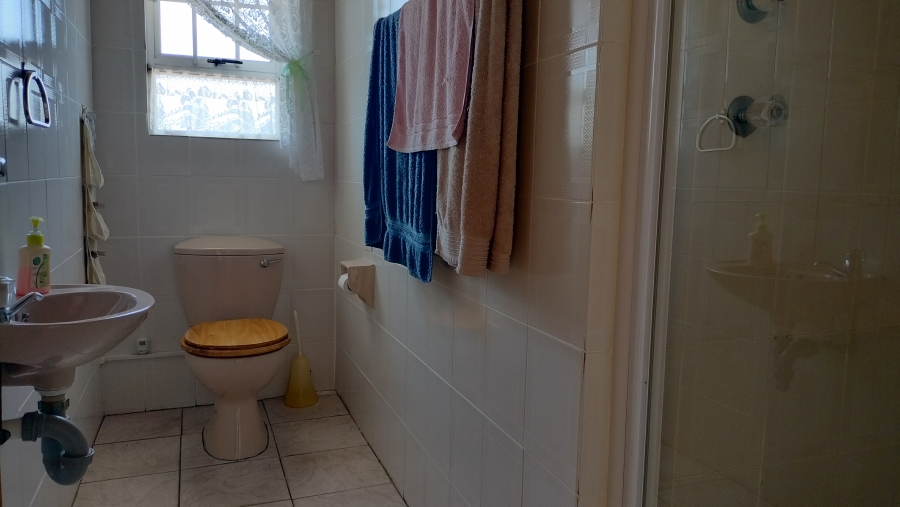 4 Bedroom Property for Sale in Fraaiuitsig Western Cape